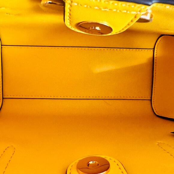 MICHAEL KORS CHARLOTTE SM SIG LOGO CANVAS LEATHER 3-IN-1 SATCHEL YELLOW - Picture 8 of 11